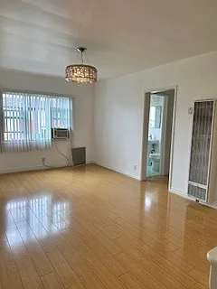 622 E Windsor Rd #17 — Photo 3