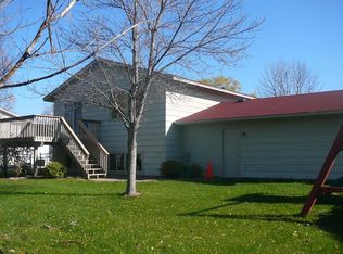 9749 Thomas Ave N, Brooklyn Park, MN 55444
