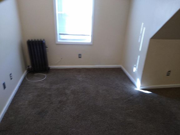 5th image of 941 S 19th St Floor 3