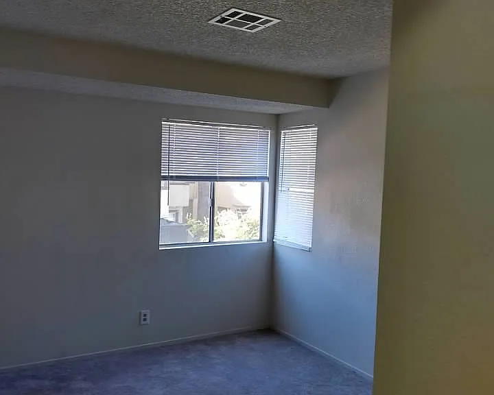 5049 Spencer St #D — Photo 34