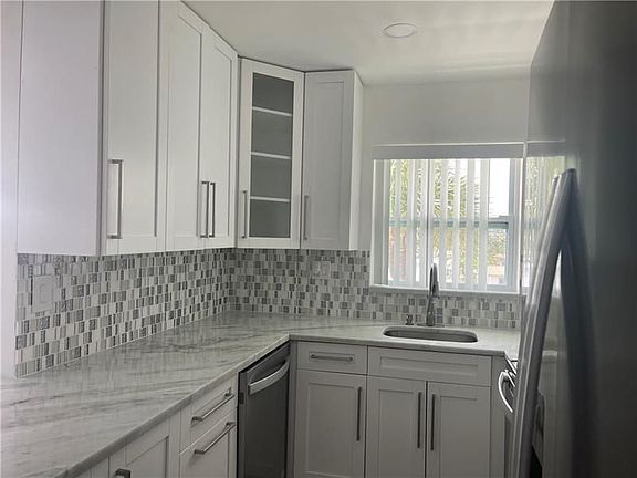 4th image of 1965 SE 5th Ct APT 302