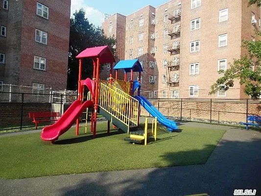 Sold by Laffey Real Estate | media 19