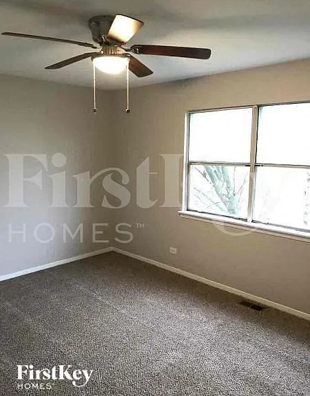 990 Chelsea Ln — Photo 6