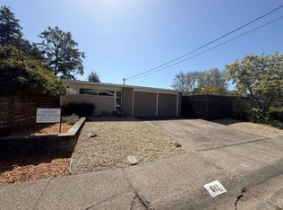 611 Wakerobin Ln, San Rafael, CA 94903