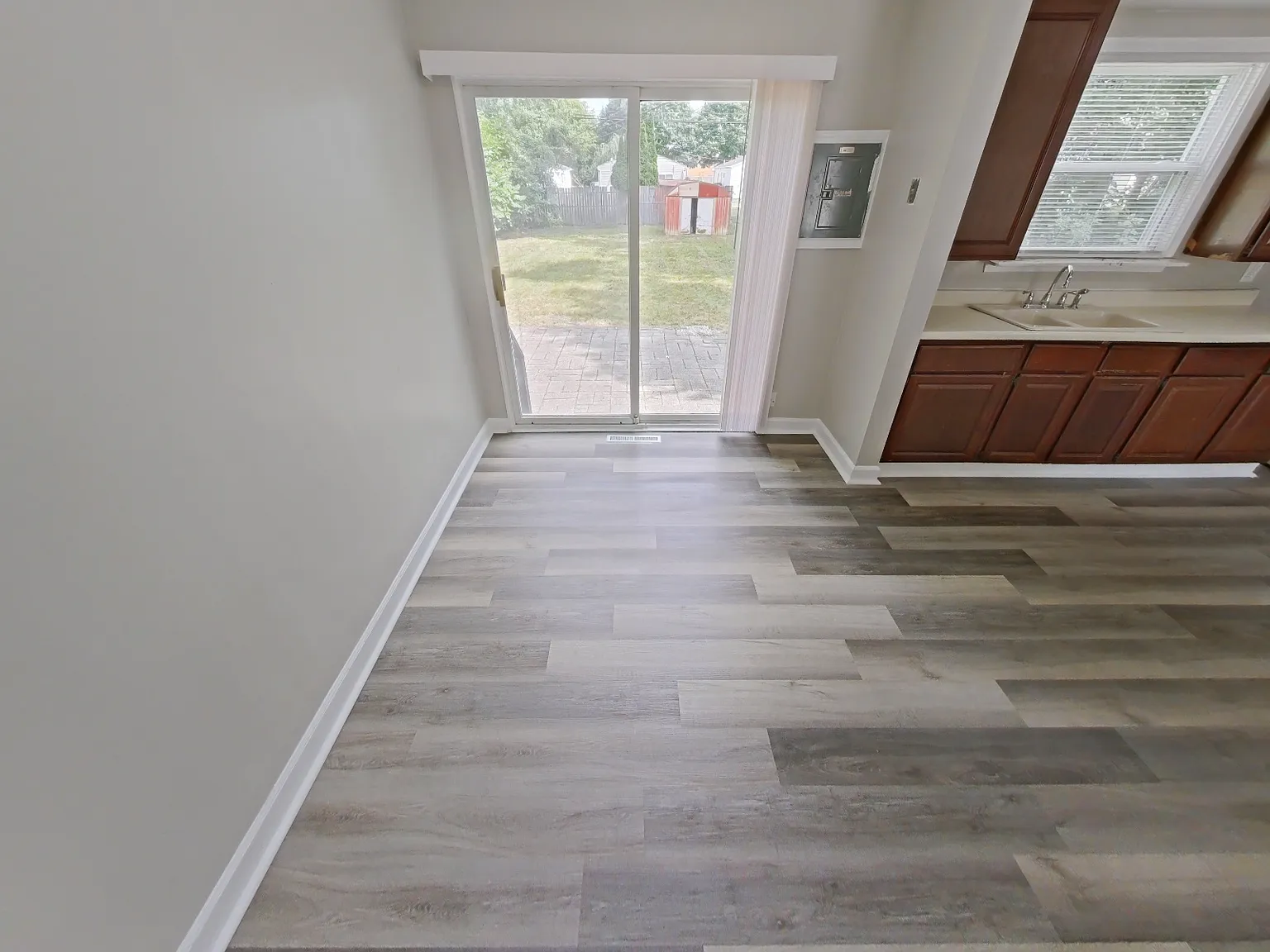 2 bed, 864 sqft, $1,150 — Photo 4
