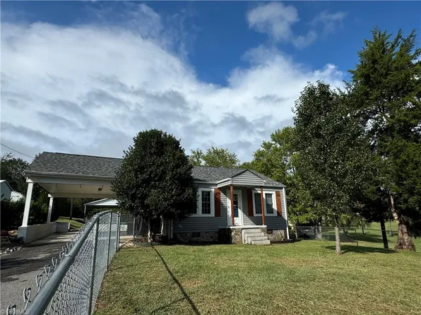 3640 Ireland Rd, Yadkinville, NC 27055