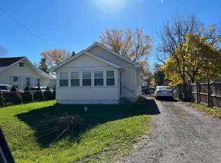 G3199 Brown St, Flint, MI 48532