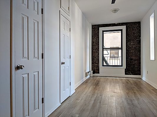 4th image of 2707 Fredrick Douglass Blvd #4