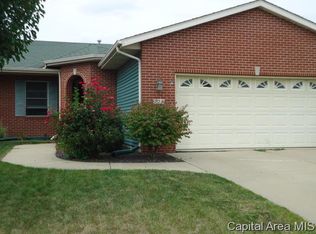 725 Money Tree Dr, Chatham, IL 62629