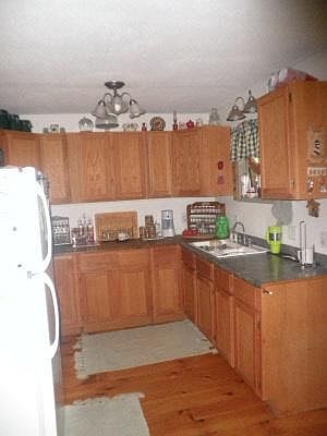 3rd image of 26 High St