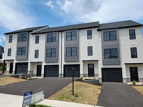 54 Old Stone Way Photo 1