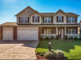 934 Hemingway Ln, Weldon Spring, MO 63304