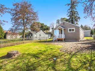 13406 6th Ave S, Burien, WA 98168