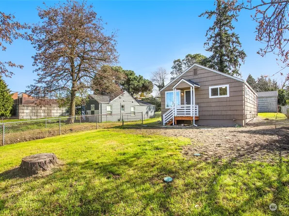 13406 6th Avenue S, Burien, WA 98168