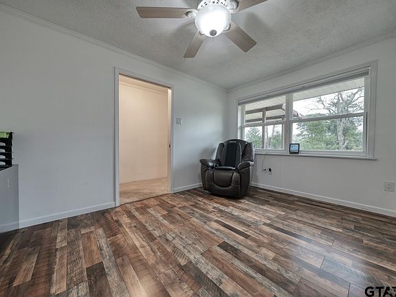 5th image of 667 Allen Rd