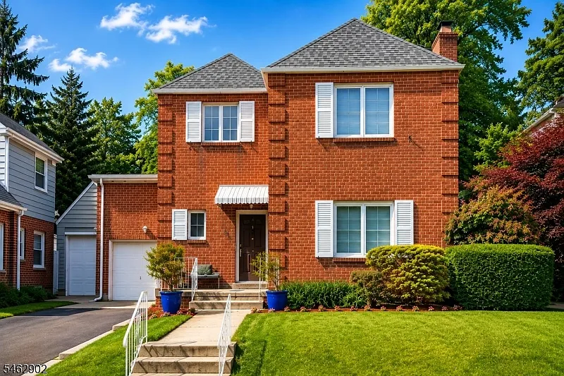 3 bed, 2.5 bath, $4,000 — Photo 1