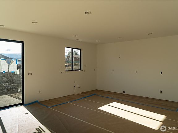 4th image of 582 S Oasis Loop Lot 13
