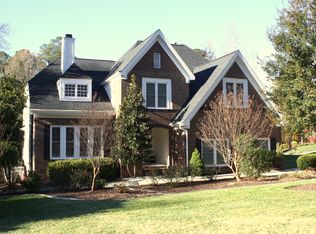 100 Meadowvale Cir, Cary, NC 27519