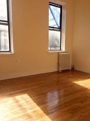 Rented by NYLA Realty | media 9