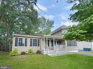 1030 Barnacle Dr, Manahawkin, NJ 08050