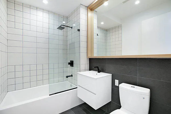 Rented by EXR | media 70