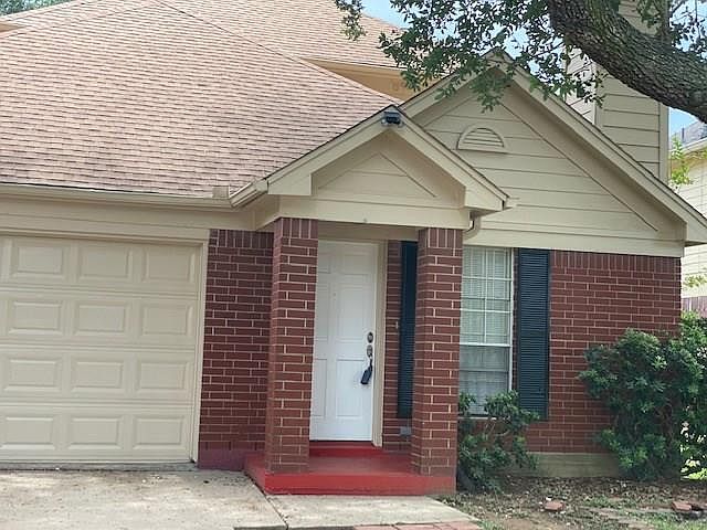 1st image of 12127 Meadow Place Dr