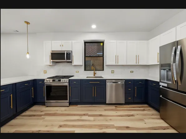 1040 W 34th Pl, Chicago, IL 60608