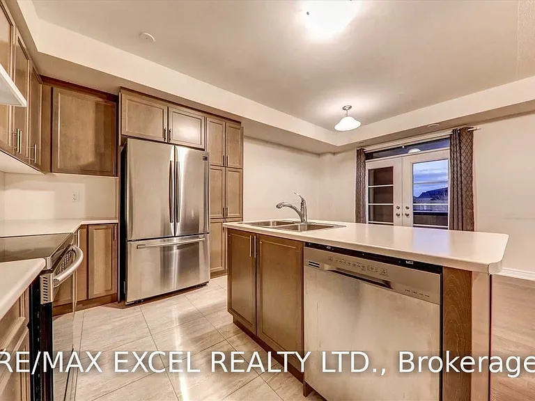 115 Luzon Ave #B — Photo 12
