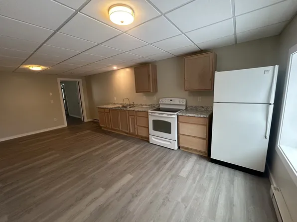 1 Center Street - 1, 1 Center St, Guilford, ME 04443