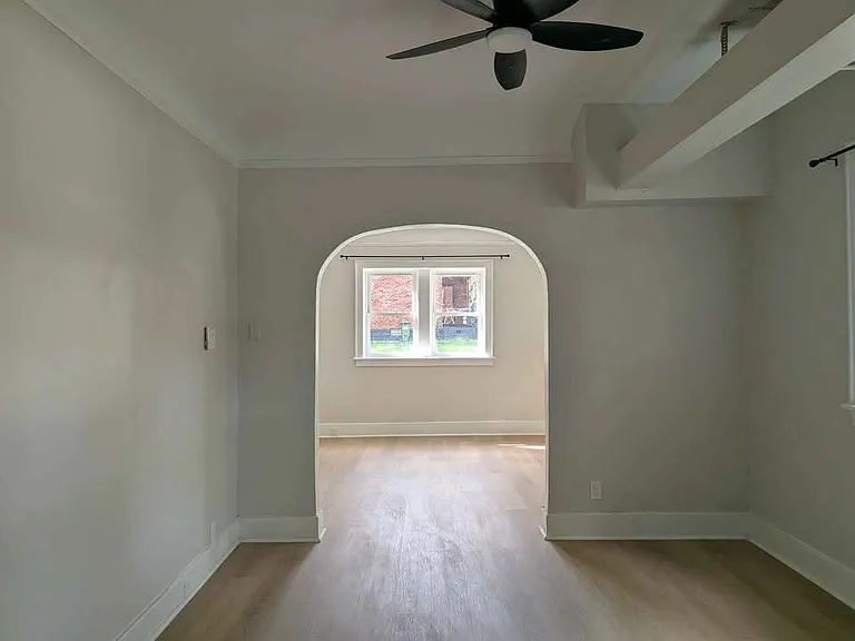 714 Elliott St — Photo 15