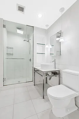 Sold by Bond New York | media 7