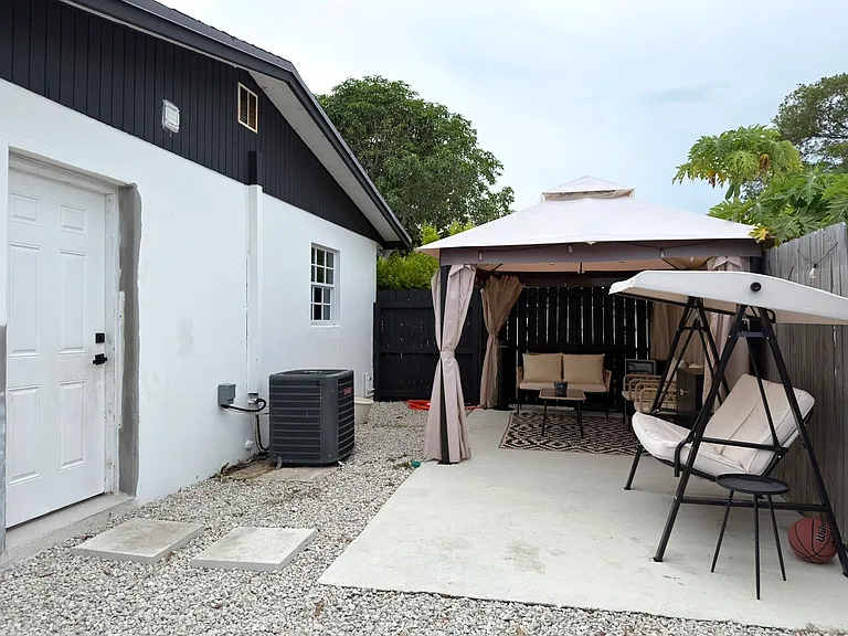 2110 Bimini Dr — Photo 18