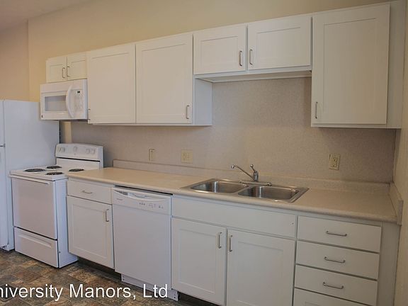 3rd image of 25 W 10th Ave APT B