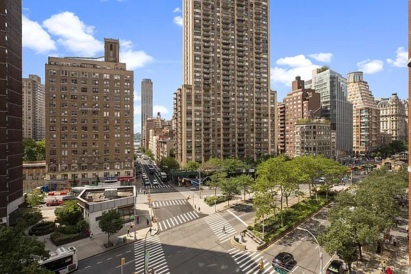 Rented by Compass | media 37