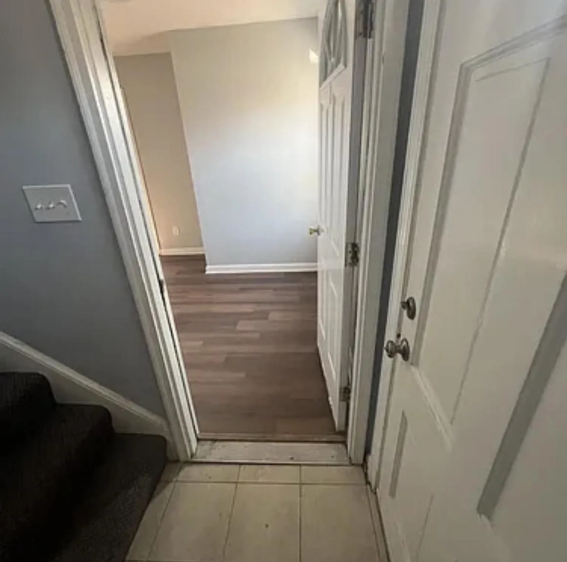 3 bed, 1.0 bath, 2674 sqft, $2,580 — Photo 3