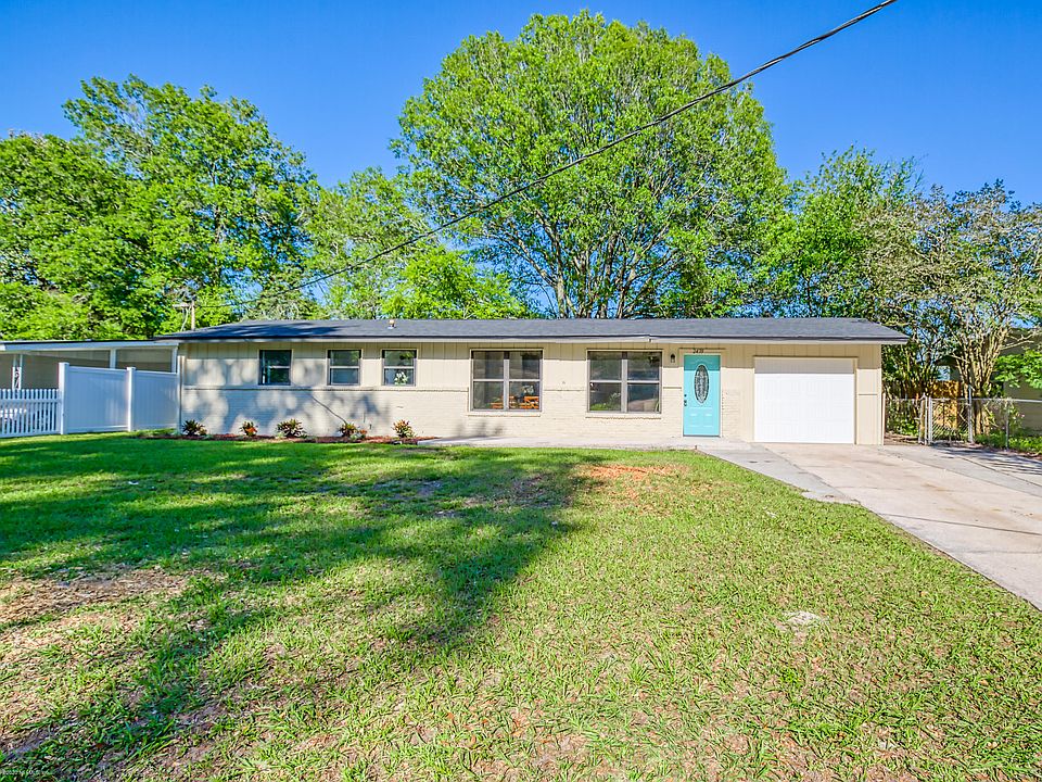 1st image of 2439 Lourdes Dr W