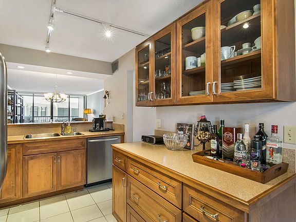 4th image of 20 Royal Palm Way #602