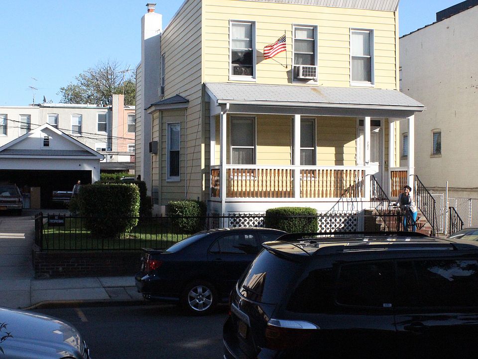 1st image of 282 Parkville Ave