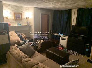 90 Myrtle St APT B2, Boston, MA 02114