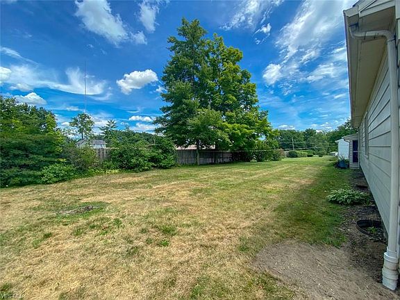 3rd image of 778 Orlo Ln