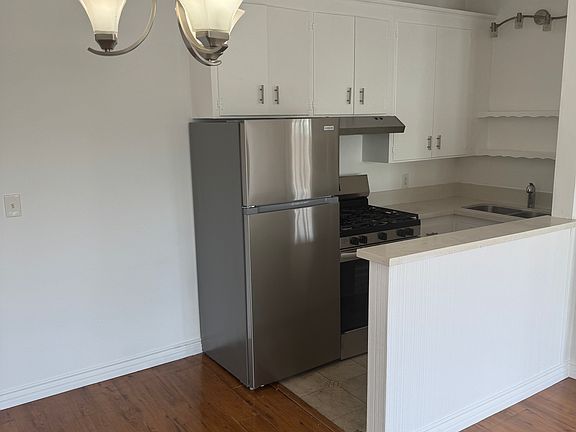 2nd image of 1306 Arizona Ave #E11