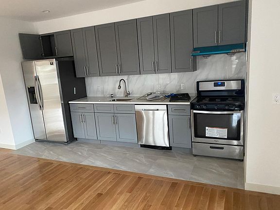 2nd image of 9411 25th Ave #2