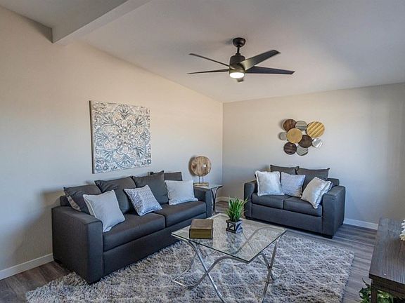 4th image of 842 Ginna Pl