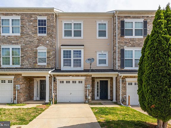 2nd image of 45512 Catalina Ln
