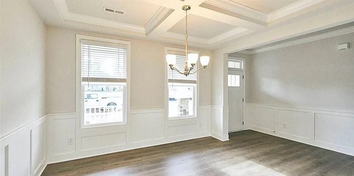 4 bed, 3400 sqft, $3,600 — Photo 3
