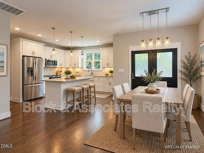 3 bed, 2.5 bath, 1662 sqft, $2,700 — Photo 3