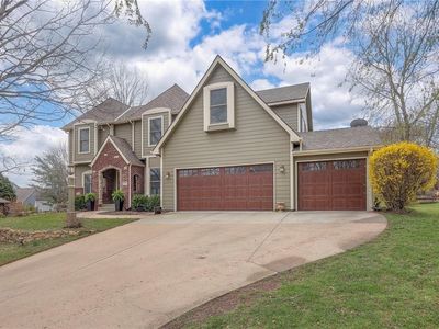 4601 Grove Dr, Lawrence, KS, 66049
