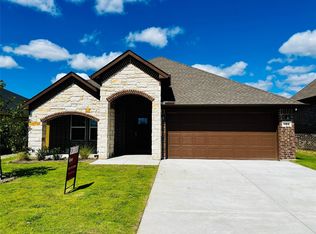 604 Greyson Ln, Greenville, TX 75402
