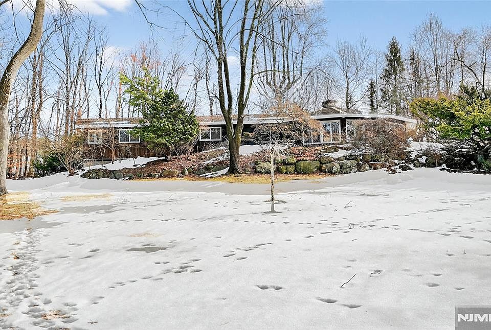 1st image of 224 Miller Rd