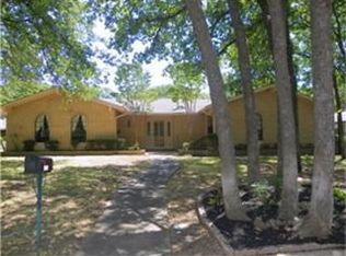 1913 Stonegate Dr, Denton, TX 76205